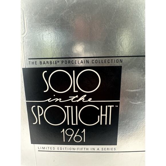 Solo in the Spotlight 1961 Barbie Doll Porcelain Limited Edition 1989 Mattel NEW - Picture 10 of 11